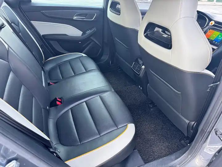 1.5T Automatic Trophy Luxury Complete Configuration Used Car Export 8