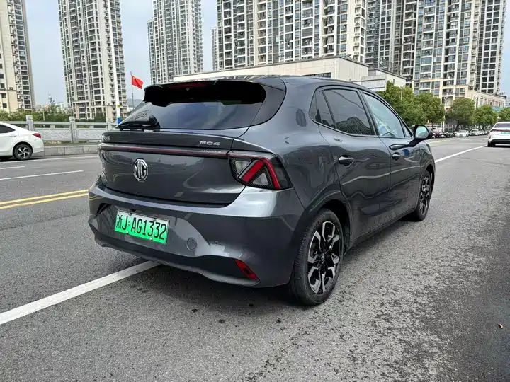 Used New Energy EV 2026 MG4 437 Carefree Edition 437km Range Pre-owned Electric Hatchback Export 9