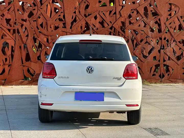 Polo 1.6L Automatic Comfort Compact Car Wholesale Export Worldwide 5
