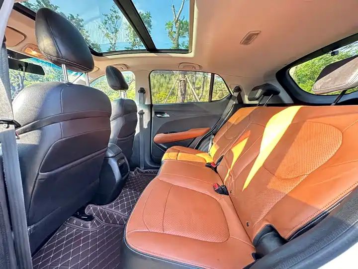 2017 Model 1.5L Manual Luxury Version Chinese Second Hand Cars Export 5