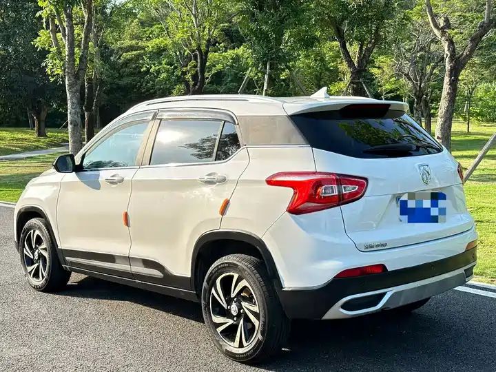2017 Model 1.5L Manual Luxury Version Chinese Second Hand Cars Export 6