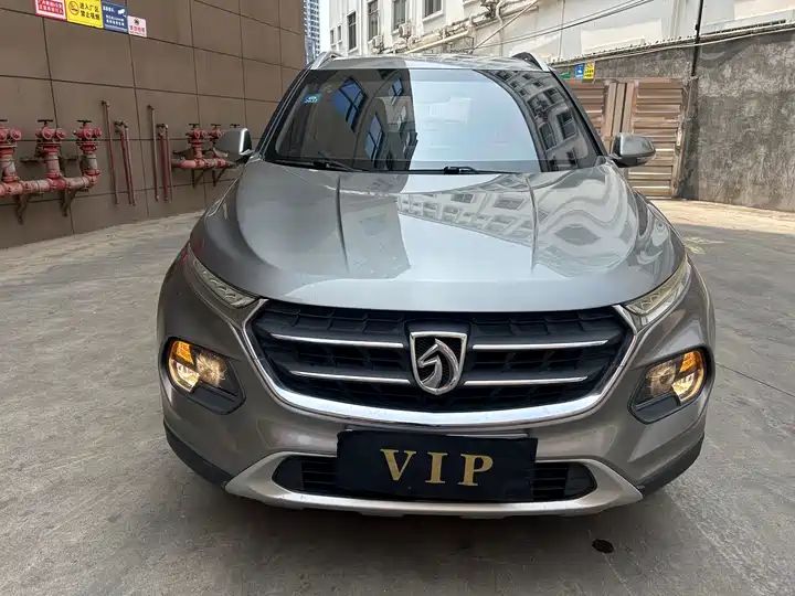 1.5L Automatic Fashion Trim Second Hand Car Export From China 2