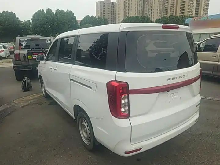 380 2022 1.5L 7-Seater Basic Passenger Van | Low Cost Wholesale China MPV for Export 3