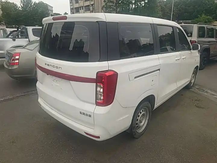 380 2022 1.5L 7-Seater Basic Passenger Van | Low Cost Wholesale China MPV for Export 5