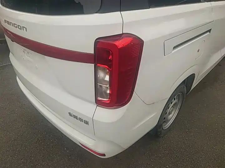 380 2022 1.5L 7-Seater Basic Passenger Van | Low Cost Wholesale China MPV for Export 6