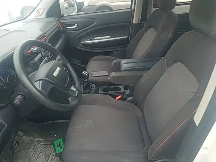 380 2022 1.5L 7-Seater Basic Passenger Van | Low Cost Wholesale China MPV for Export 13