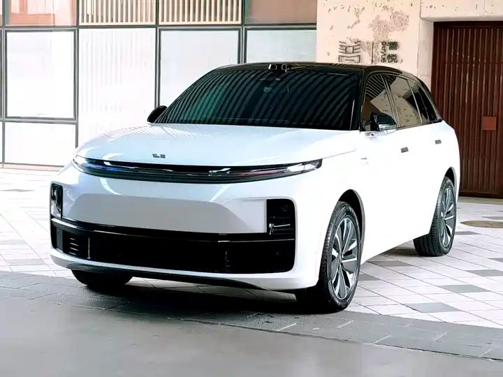 Smart Refresh Edition | Premium Used EREV SUV | China Export - Image 1