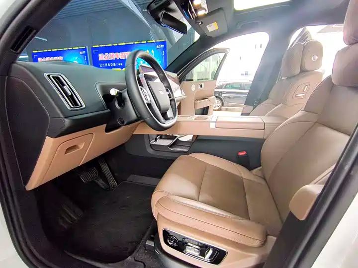 Smart Refresh Edition | Premium Used EREV SUV | China Export 4
