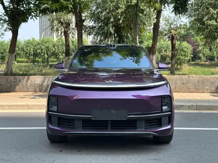 Premium Flagship EREV SUV, Quality Used Car Export from China 2