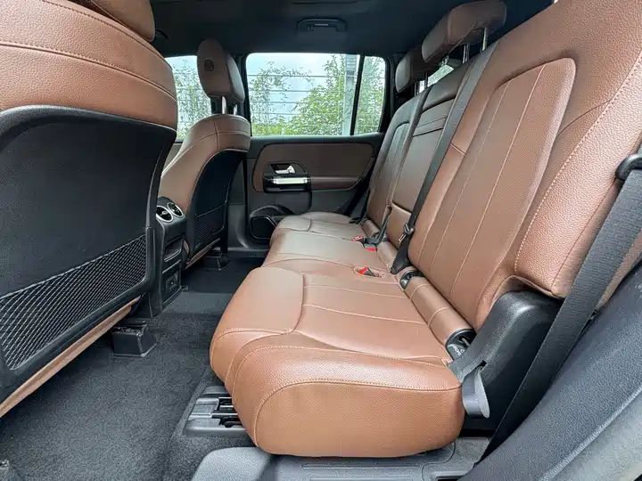 200 Dynamic Edition Export SUV 10