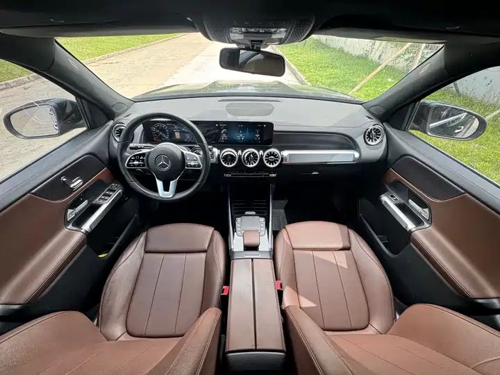 200 Dynamic Edition Export SUV 20