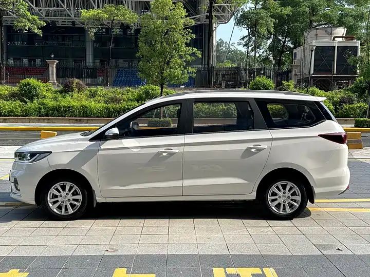 1.5L Auto Elite Version China V Emission Standard For Export 8
