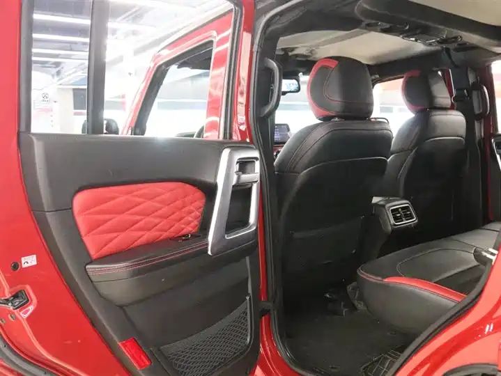 Automatic 4WD Flagship Edition China V | Used Off-road Vehicle Export from China 15