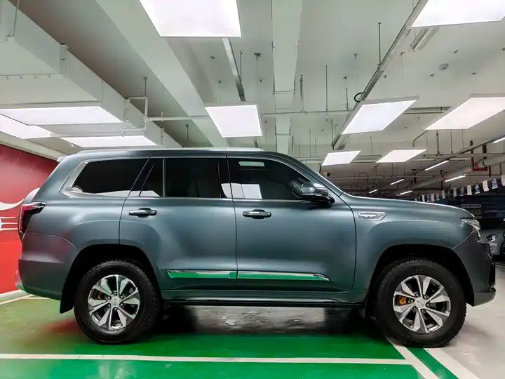 11th Anniversary Edition 5-Seater | Used Off-road SUV Export from China 4