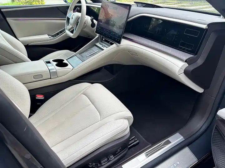 AWD Max Edition | Used Plug-in Hybrid Car Export from China 9
