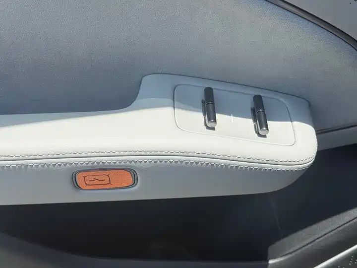 Enhanced Version 75kWh | Used EV Export from China 7