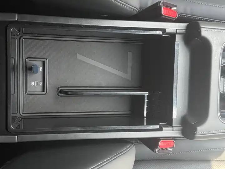 Enhanced Version 75kWh | Used EV Export from China 13