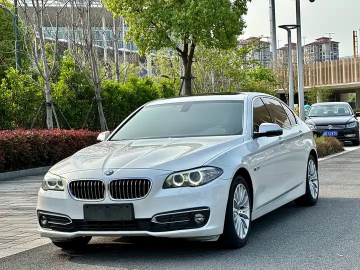Luxury Design Package | Used Sedan Export from China - Image 1