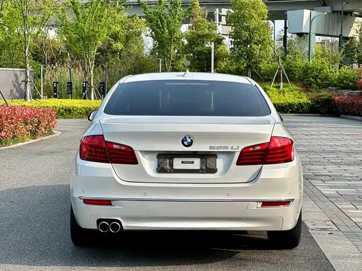 Luxury Design Package | Used Sedan Export from China 4