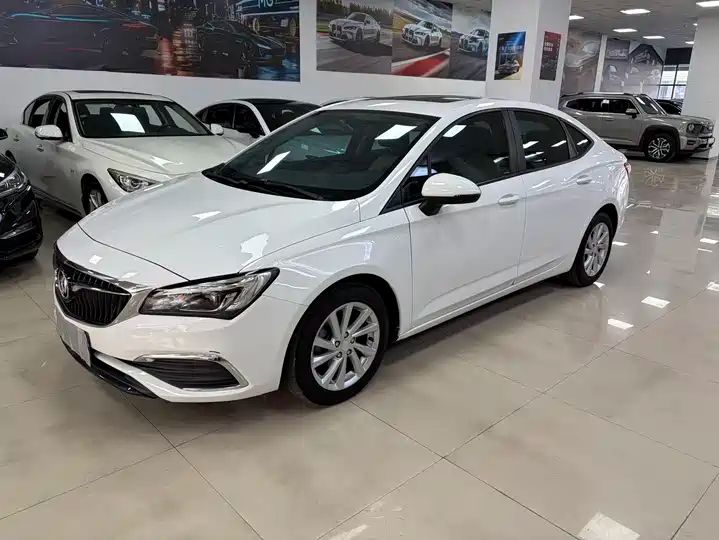 15S Automatic Leading Edition | Used Car Export from China - Image 1