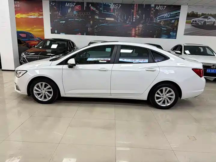 15S Automatic Leading Edition | Used Car Export from China 3