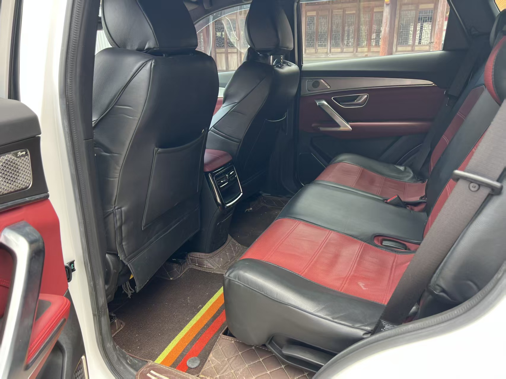 1.5T DCT Mountain 5-Seater | Used SUV Export from China 4