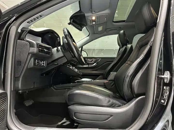 2.0T 2WD Premium Trim, Export Available from China 4