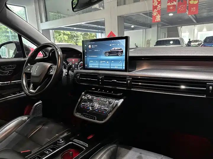 2.0T 2WD Premium Trim, Export Available from China 13