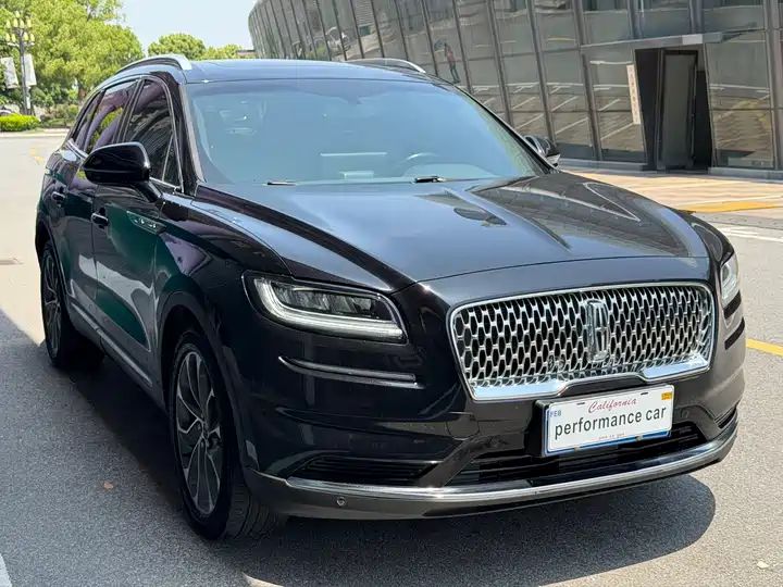 2.0T Four-Wheel Drive Premium Trim, Export Ready from China 3