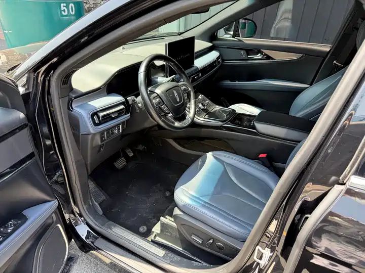 2.0T Four-Wheel Drive Premium Trim, Export Ready from China 5