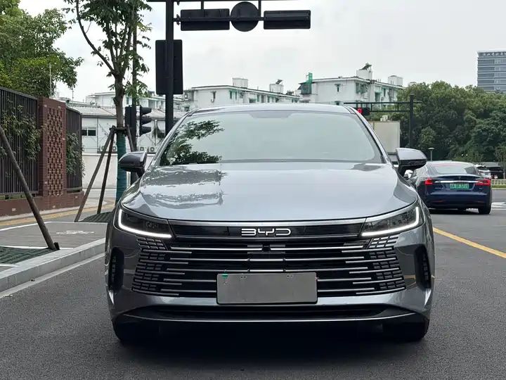 2023 Champion Edition DM-i 55KM Luxury Used Car for Export 2