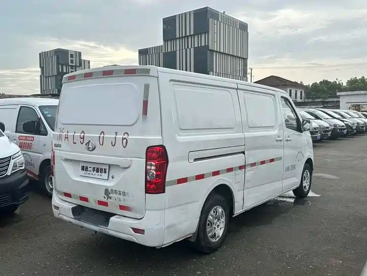 2018 1.5L Comfort High-roof Van Double Door 4G15S Used Car for Export 4