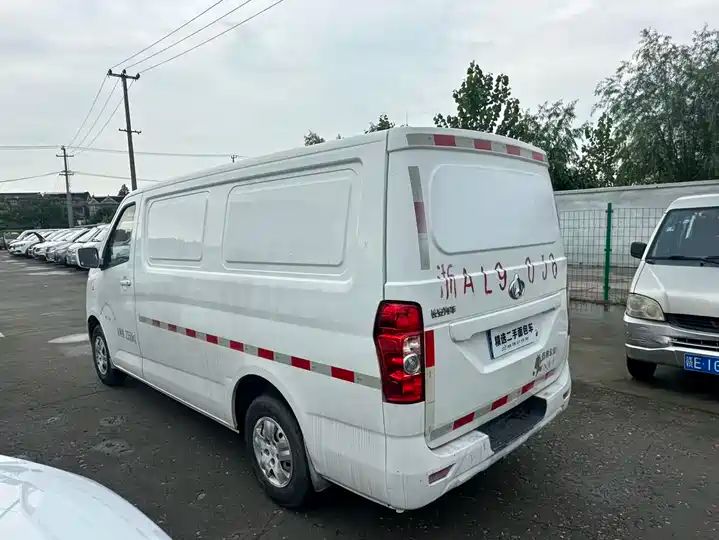 2018 1.5L Comfort High-roof Van Double Door 4G15S Used Car for Export 6