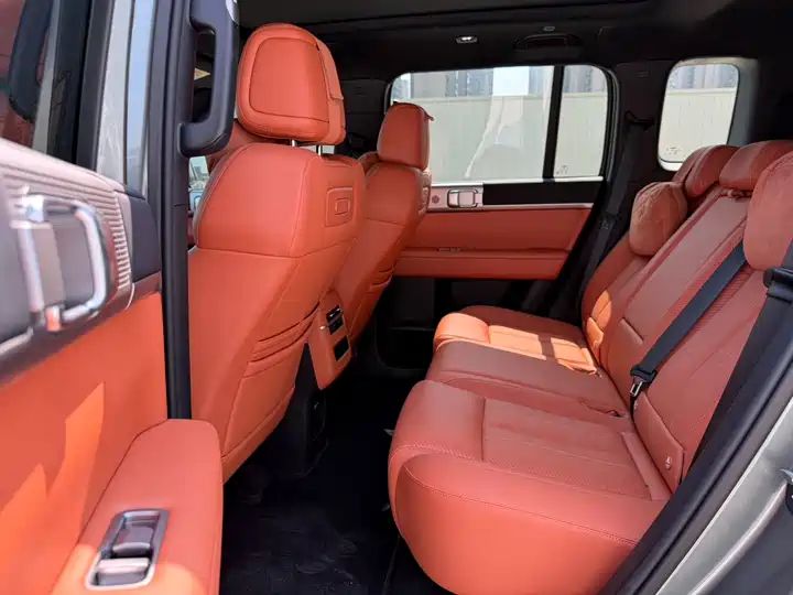 190KM AWD Ultra PHEV SUV | China Export 7