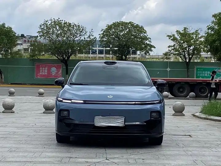 2025 550KM LiDAR Version Used EV for China Export 2