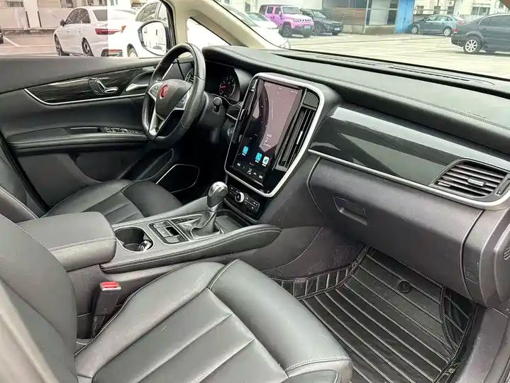 Automatic Smart Premium 7-Seater | Used Car for Export 13