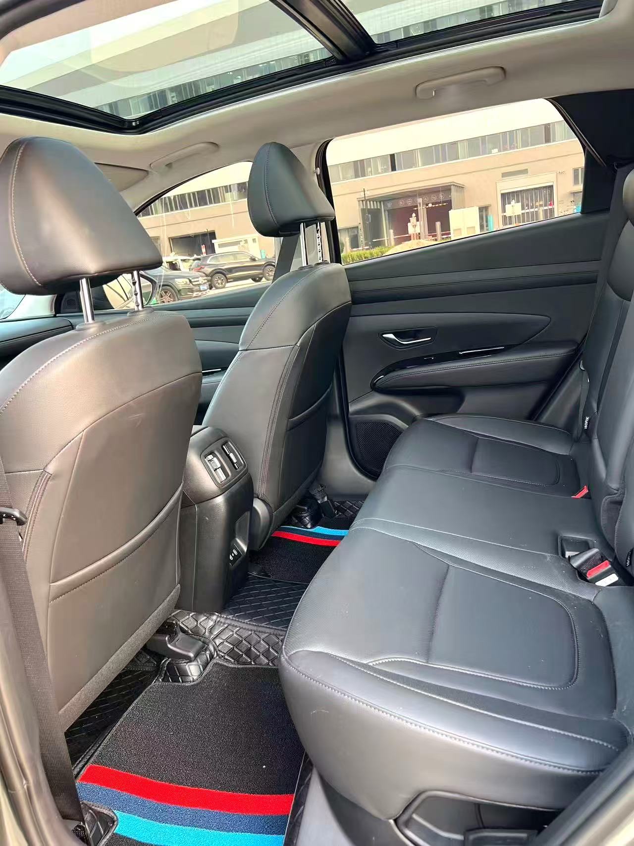 Premium Edition, Automatic Gearbox SUV, Quality Used Car Export from China 7