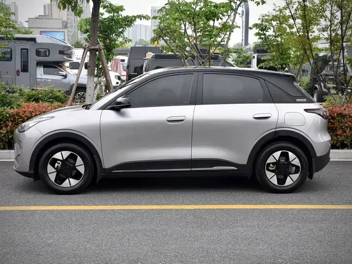 Xingyuan(EX2) 310km Dream Edition | Chinese Used EV, Worldwide Delivery 1