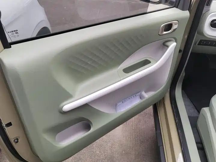 210km Range | LHD Mini EV, China Used Car Exporter 6
