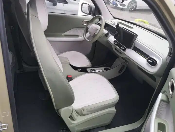 210km Range | LHD Mini EV, China Used Car Exporter 7