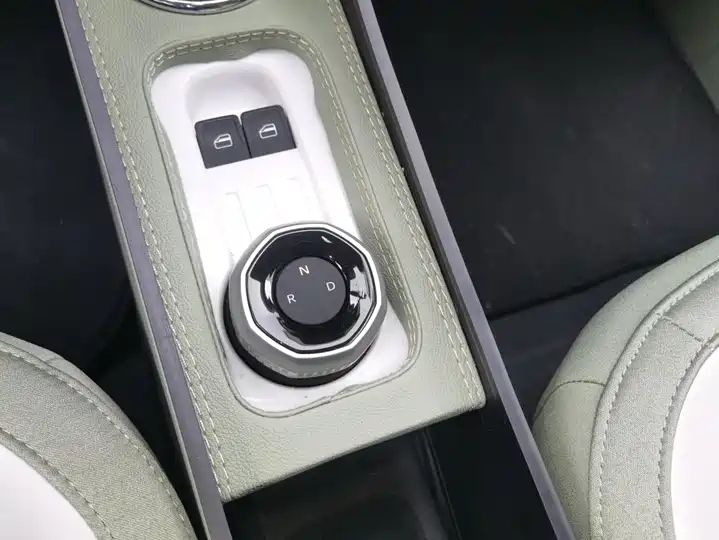 210km Range | LHD Mini EV, China Used Car Exporter 14