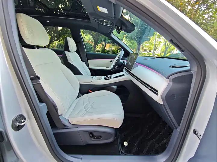 EM‑i 2025 120km Explorer+ | China Used Car Export, Global Delivery 10