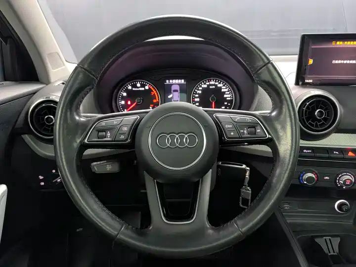 35 TFSI Progressive Dynamic, LHD Second Hand Car from China Auto Web 6