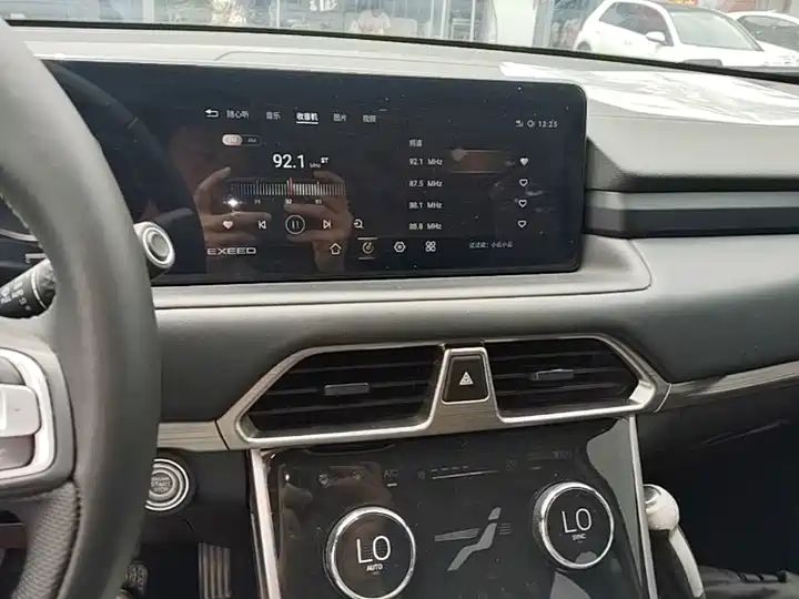 290T 2WD Star Glory Edition, Export Used Car from China Auto Web 8