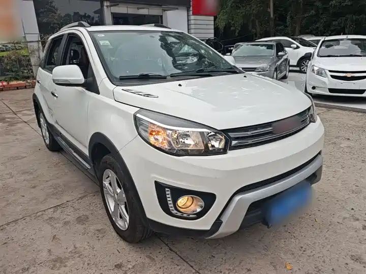 1.5L Manual Transmission Luxury Model 2