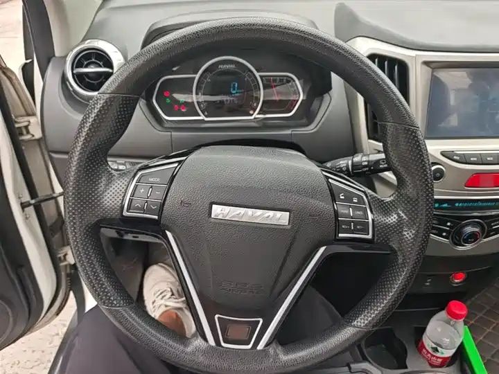 1.5L Manual Transmission Luxury Model 8
