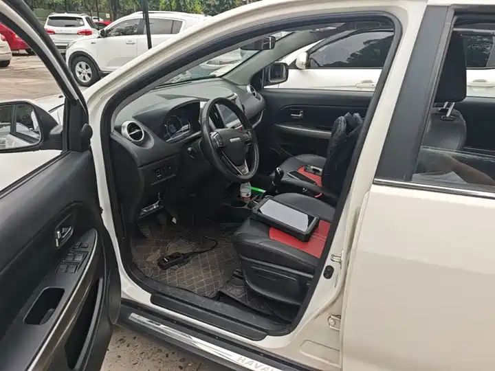 1.5L Manual Transmission Luxury Model 11