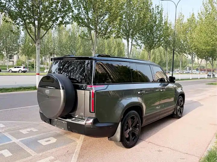 All-Round 7-Seater Long Range Version | China Used Car Exporter 4