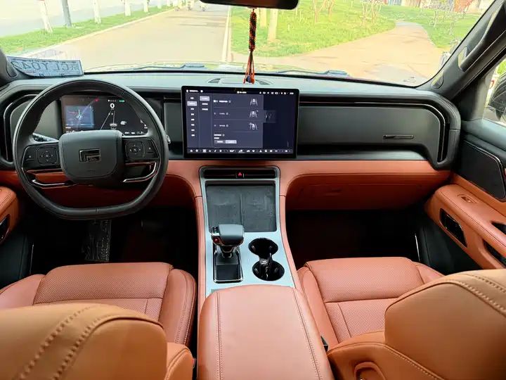 All-Round 7-Seater Long Range Version | China Used Car Exporter 9