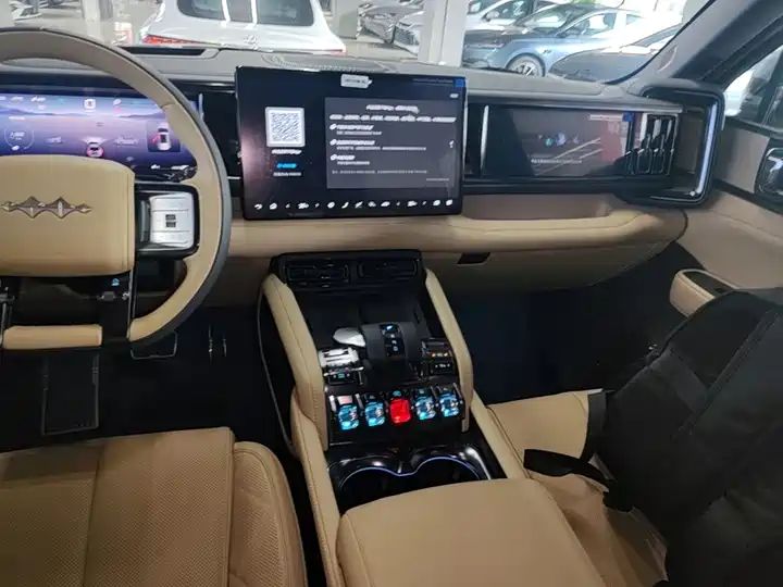 125KM EV Range Tianshen Intelligent Driving Ultra Edition PHEV Off-road SUV 9